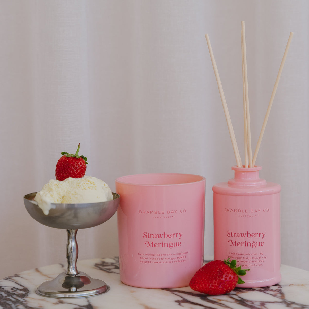 Gelato Strawberry Meringue Soy Candle 300g