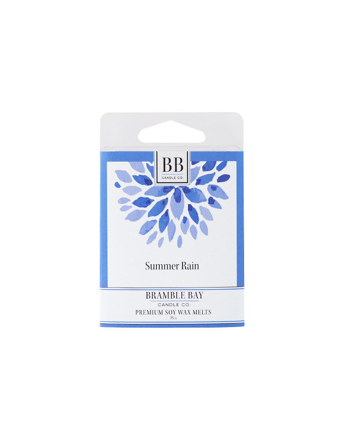 A soy wax melt that features a delicate lily of the valley and jasmine fragrance.